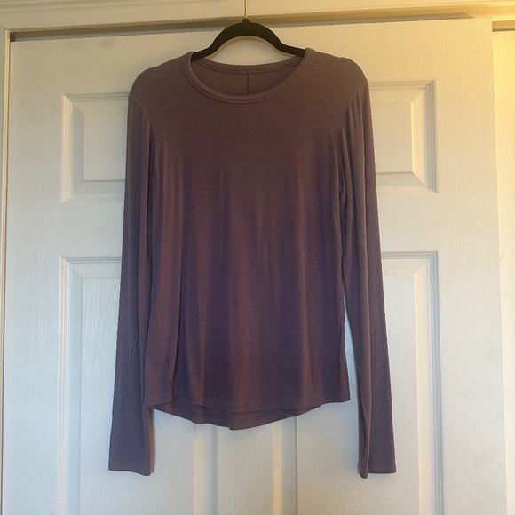 LuluLemon Hold Tight Long-Sleeve Shirt Purple Ash Size 12 - Picture 6 of 8